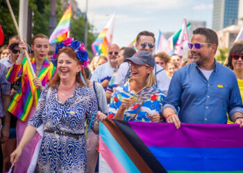 Trzaskowski hojniejszy dla LGBT niż dla policji? Zero zaskoczenia - img 8467 1