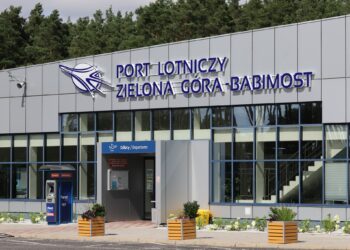 Wp.pl: Nie będzie połączeń lotniczych do Londynu z Babimostu. Nikt nie chce obsługować trasy