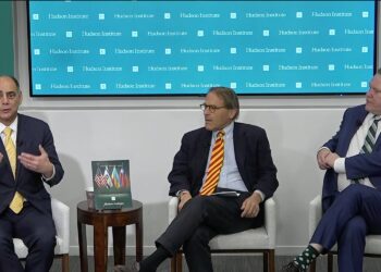 Miażdżący raport Hudson Institute. Erozja demokracji w Polsce i narastające obawy w USA