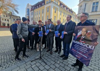 25 tysięcy podpisów dla Karola Nawrockiego w Lubuskiem. PiS rozpoczyna kampanię w terenie