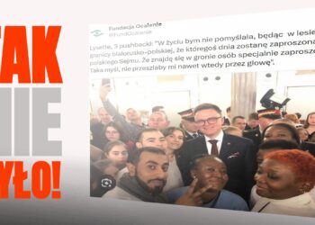 Kabaretowy sąd – sądowy kabaret. Hołownia nie robił sobie zdjęć z migrantami