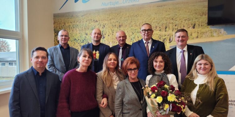 Powiat międzyrzecki odbity z rąk Platformy Obywatelskiej i PSL. Władza trafia w ręce Niezależnych Dla Powiatu i PiS 4 Powiat międzyrzecki odbity z rąk Platformy Obywatelskiej i PSL. Władza trafia w ręce Niezależnych Dla Powiatu i PiS